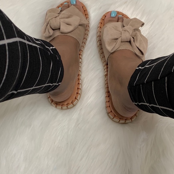 Taupe bow sandal - Picture 5 of 6